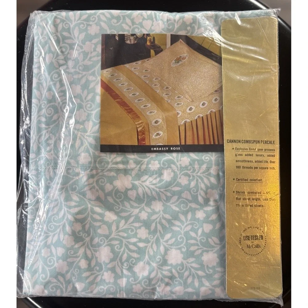 Vtg Set of 2 Cannon Standard Pillowcases Blue Embassy Rose Cotton Royal Family